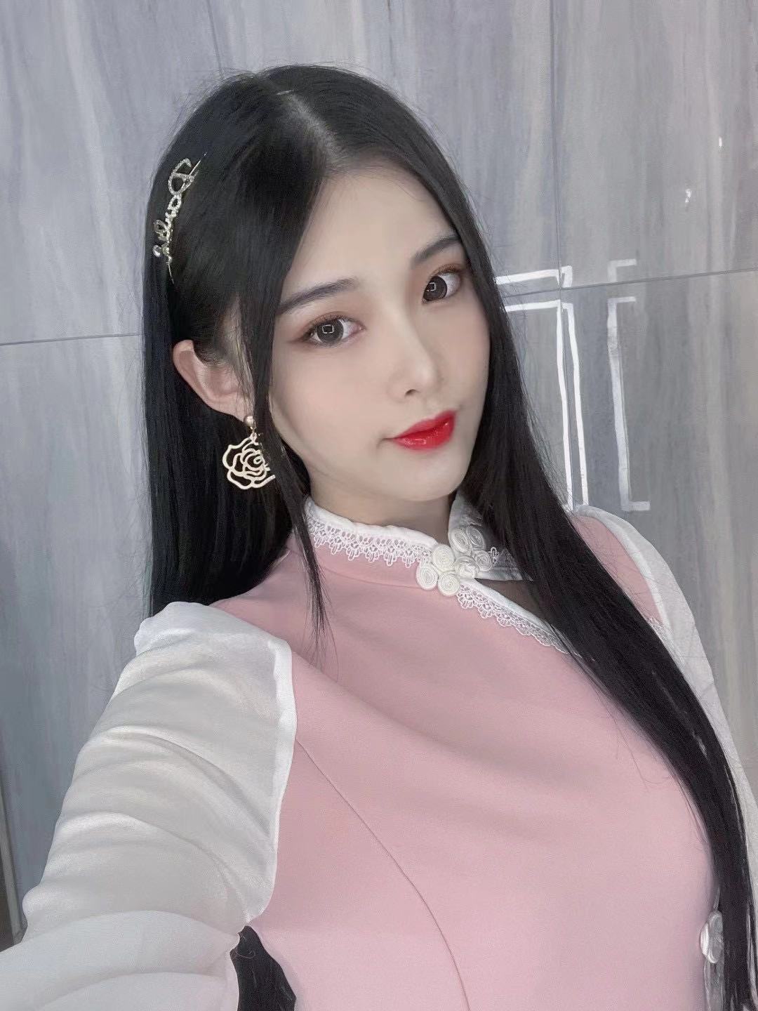 上城区在校兼职美女可外出上门